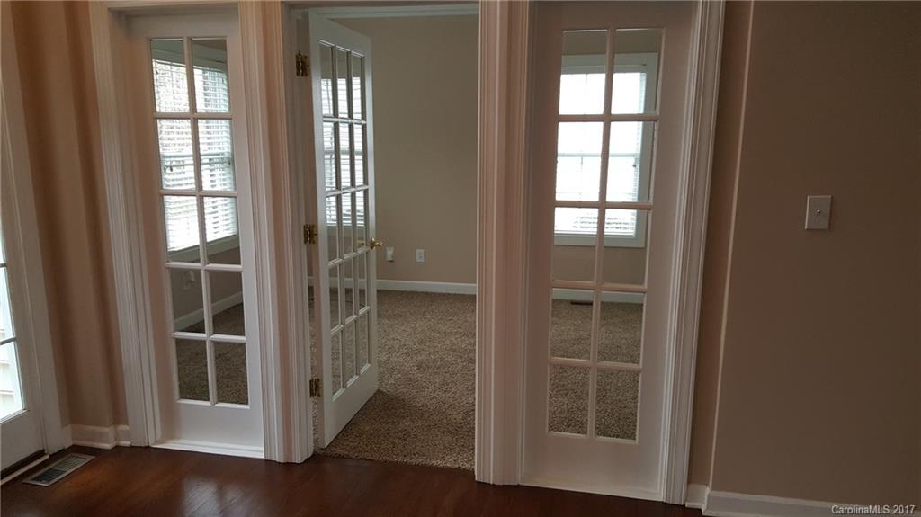 Hunter Oaks - Residential