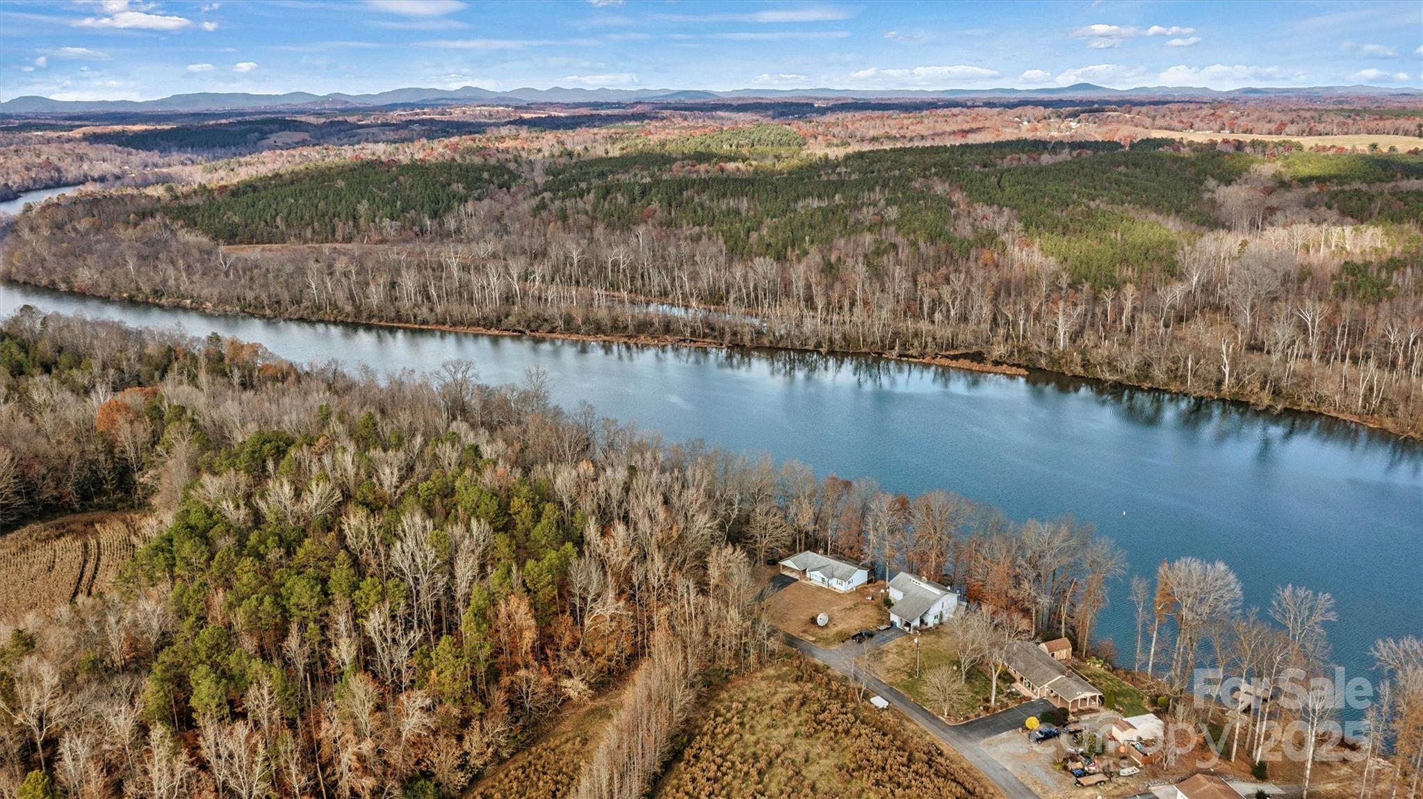 6072 Lookout Heights Drive