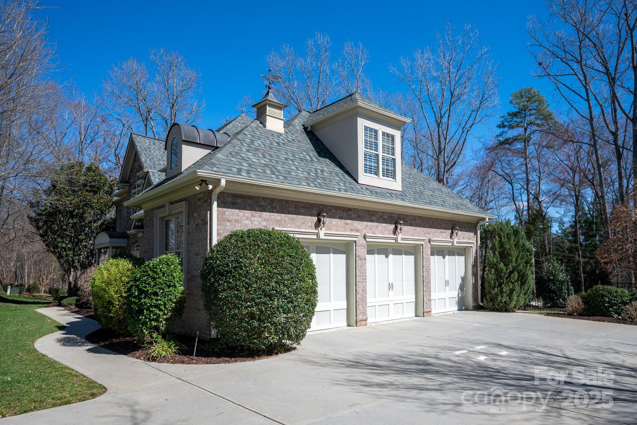 Chatelaine - Residential