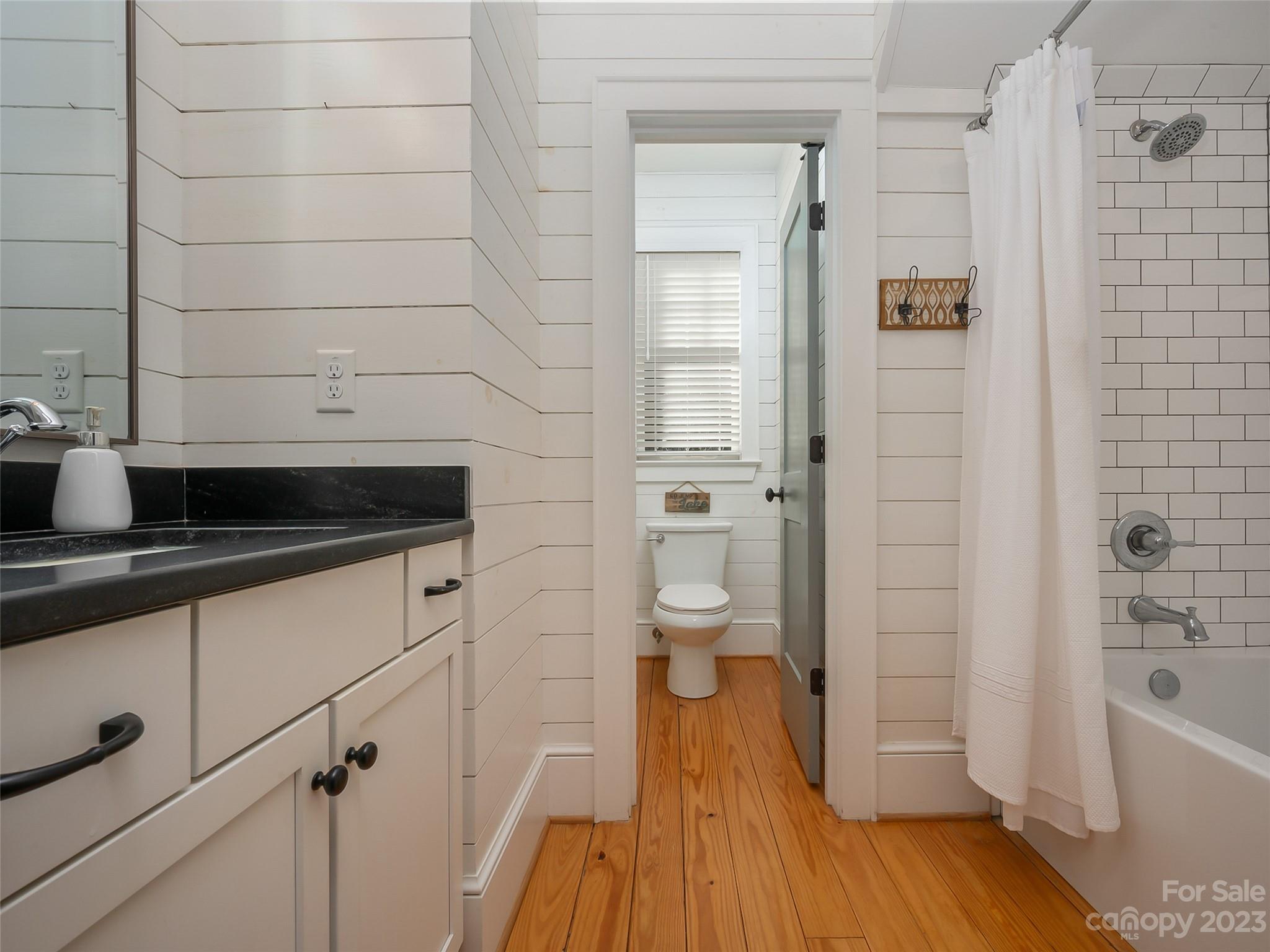 Rumbling Bald on Lake Lure - Residential