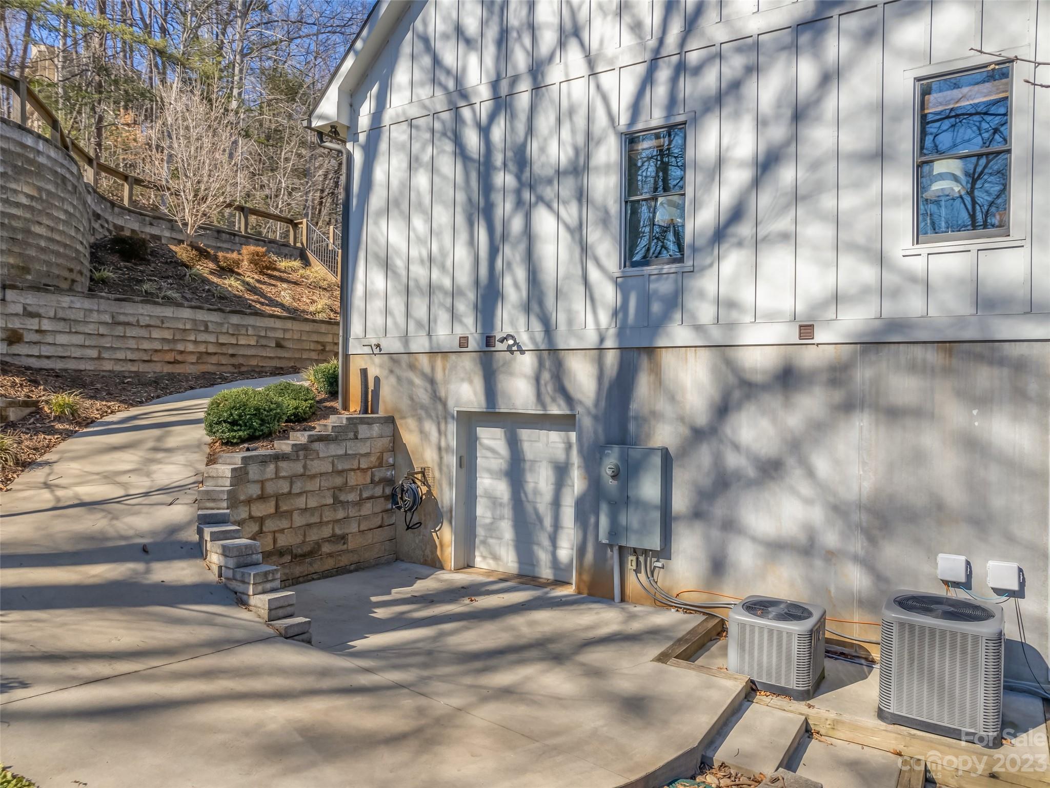 Rumbling Bald on Lake Lure - Residential