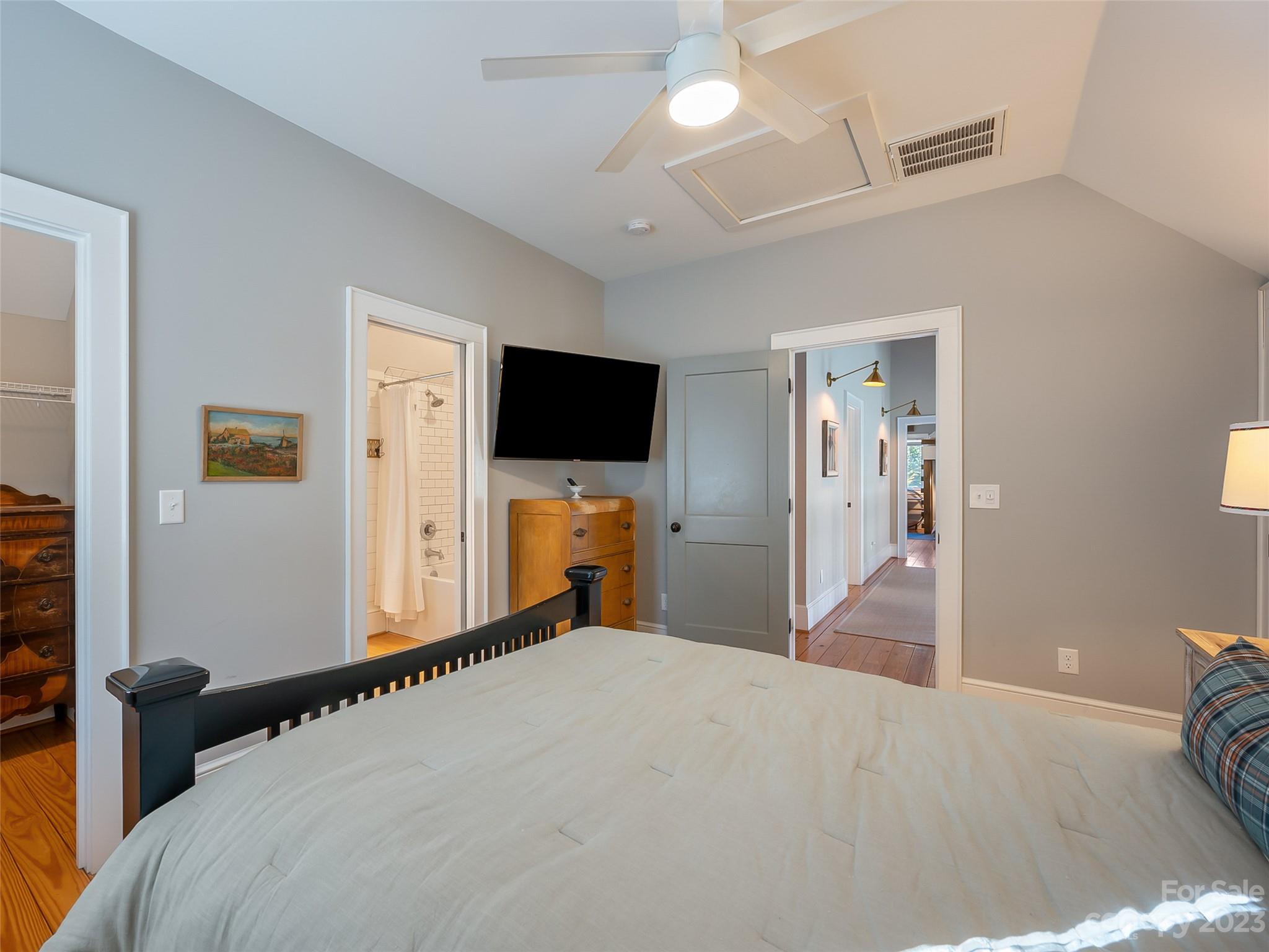 Rumbling Bald on Lake Lure - Residential