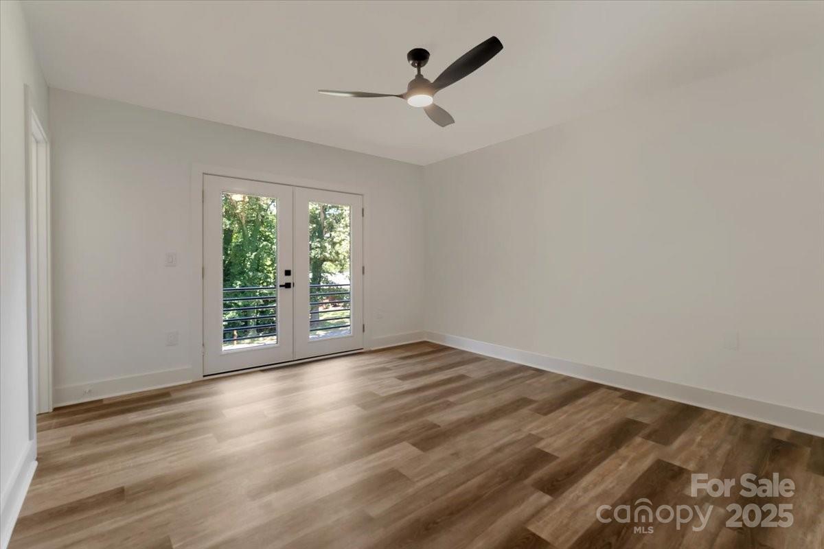 207 W Gaston Avenue