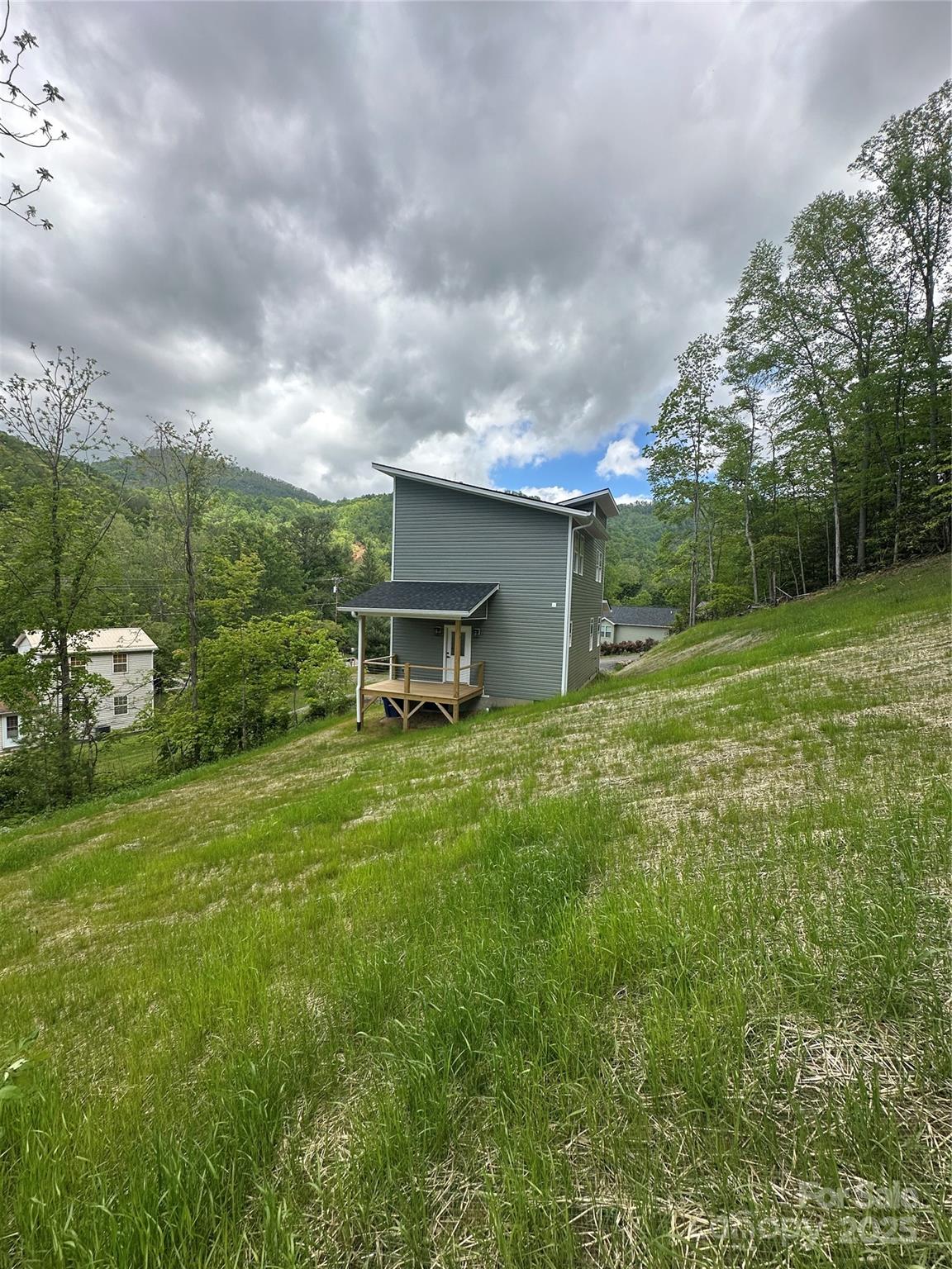 7 Jetts Ridge Drive