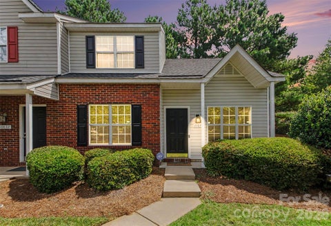 Photo of 10030 Pergola View Court, Charlotte, NC 28213 (MLS # 4407038)