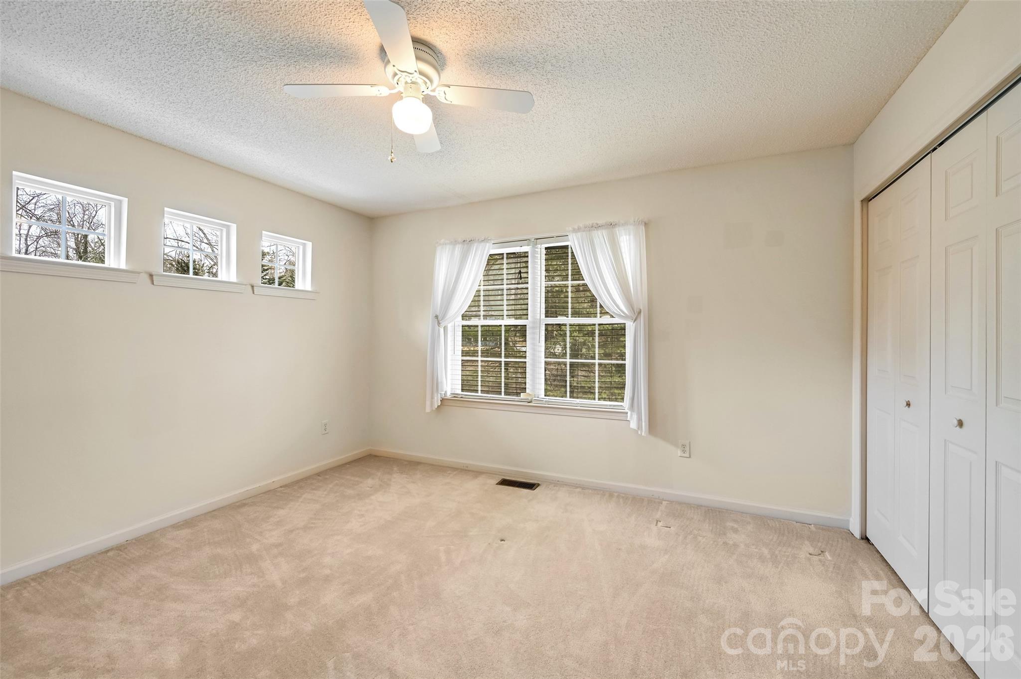 Hamiltons Landing - Residential