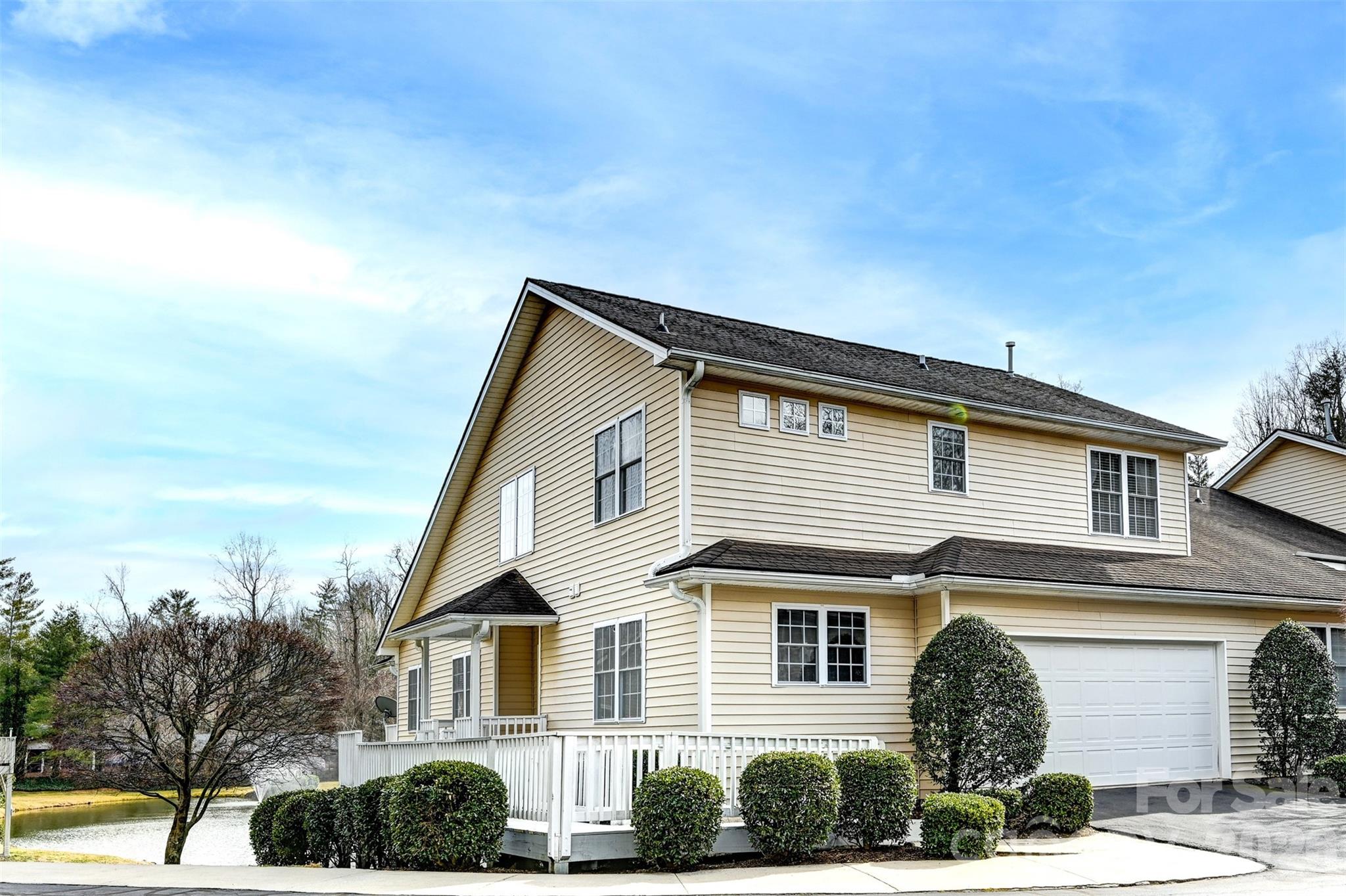 Hamiltons Landing - Residential