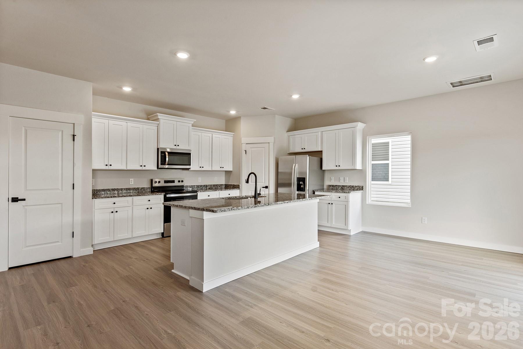 Knights Bridge - Residential