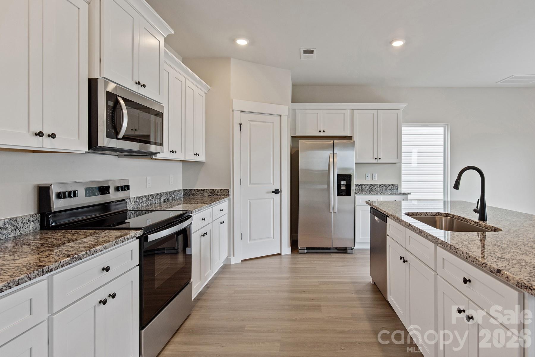 Knights Bridge - Residential