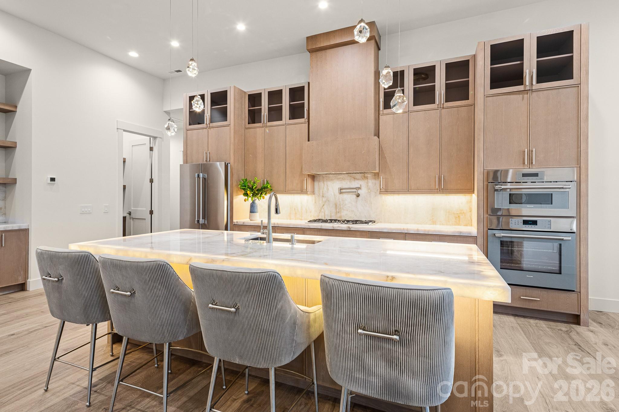 Horse Shoe Cove - Residential