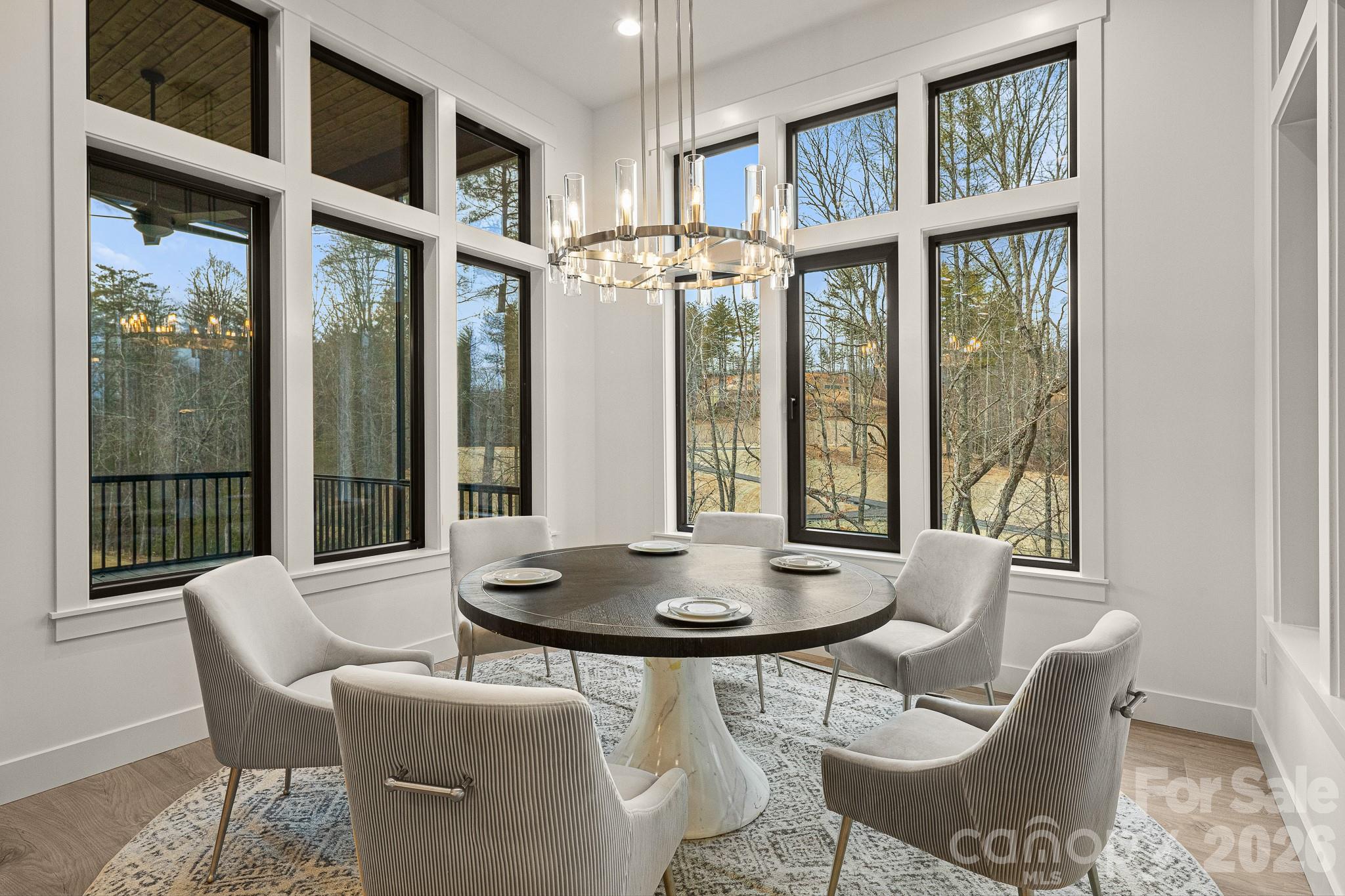 Horse Shoe Cove - Residential