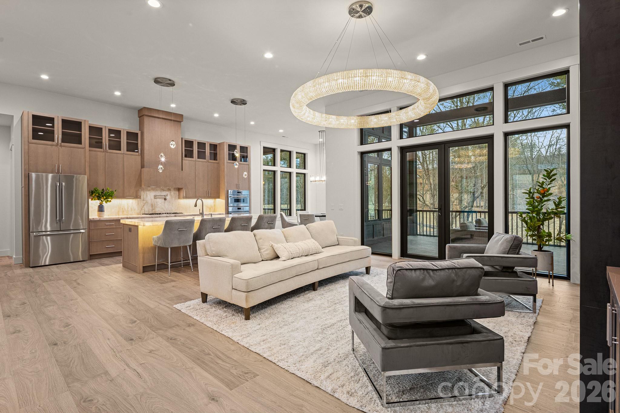 Horse Shoe Cove - Residential