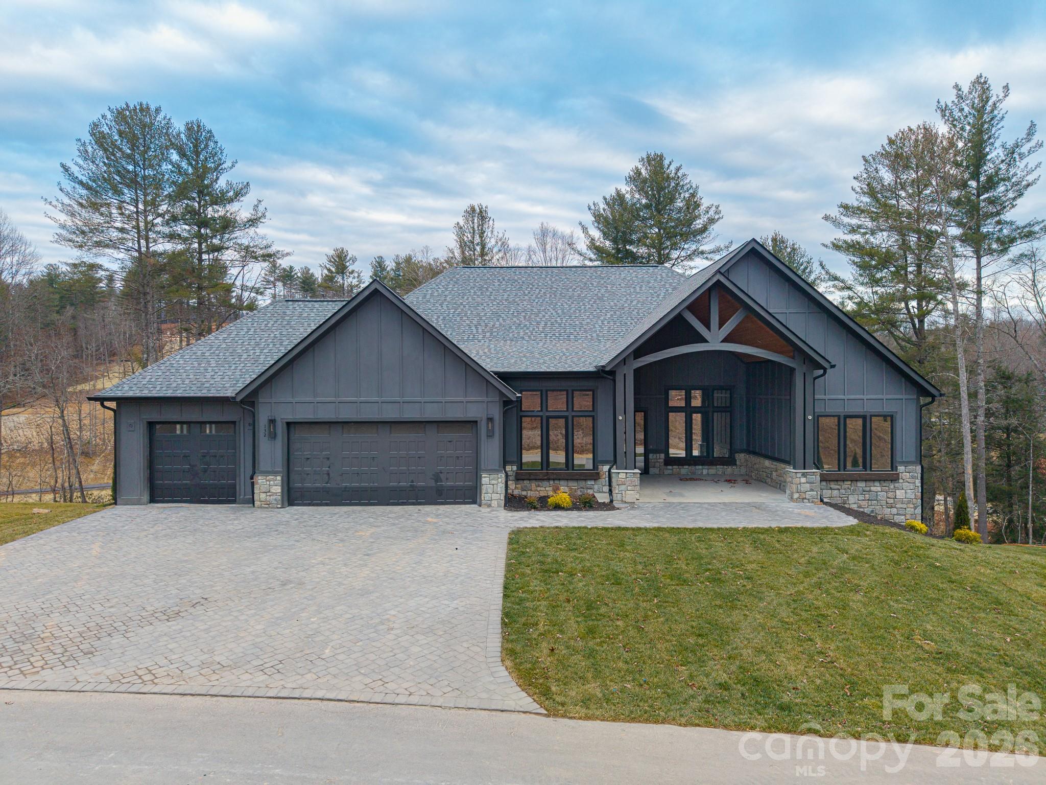 Horse Shoe Cove - Residential