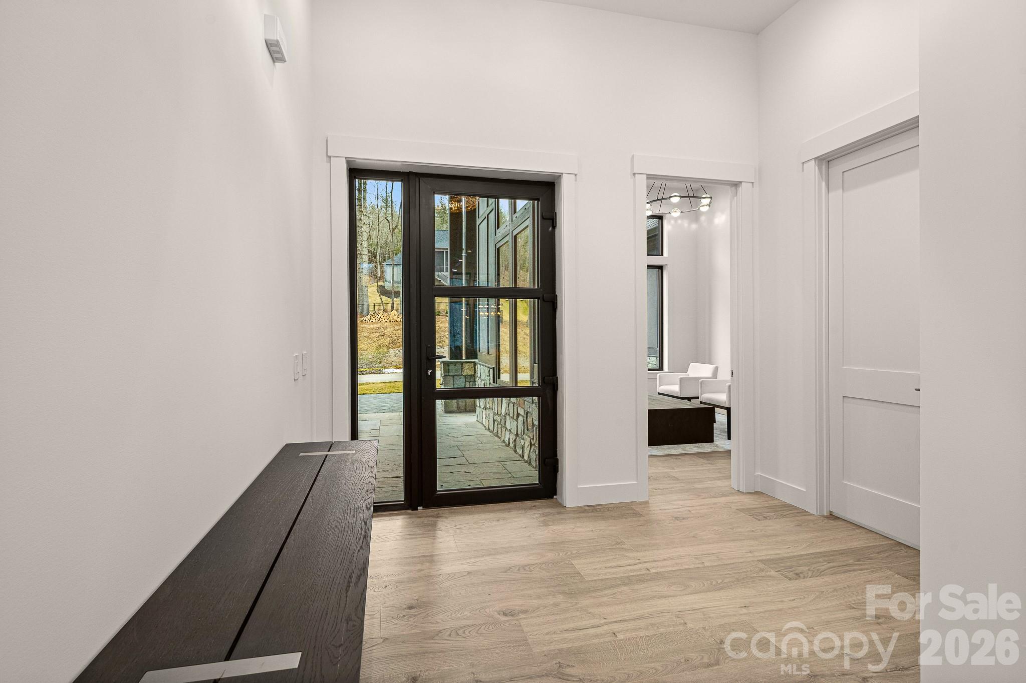 Horse Shoe Cove - Residential