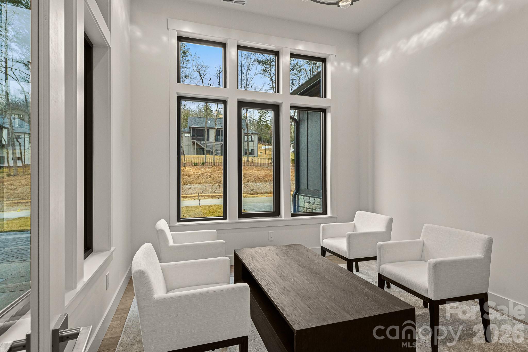 Horse Shoe Cove - Residential