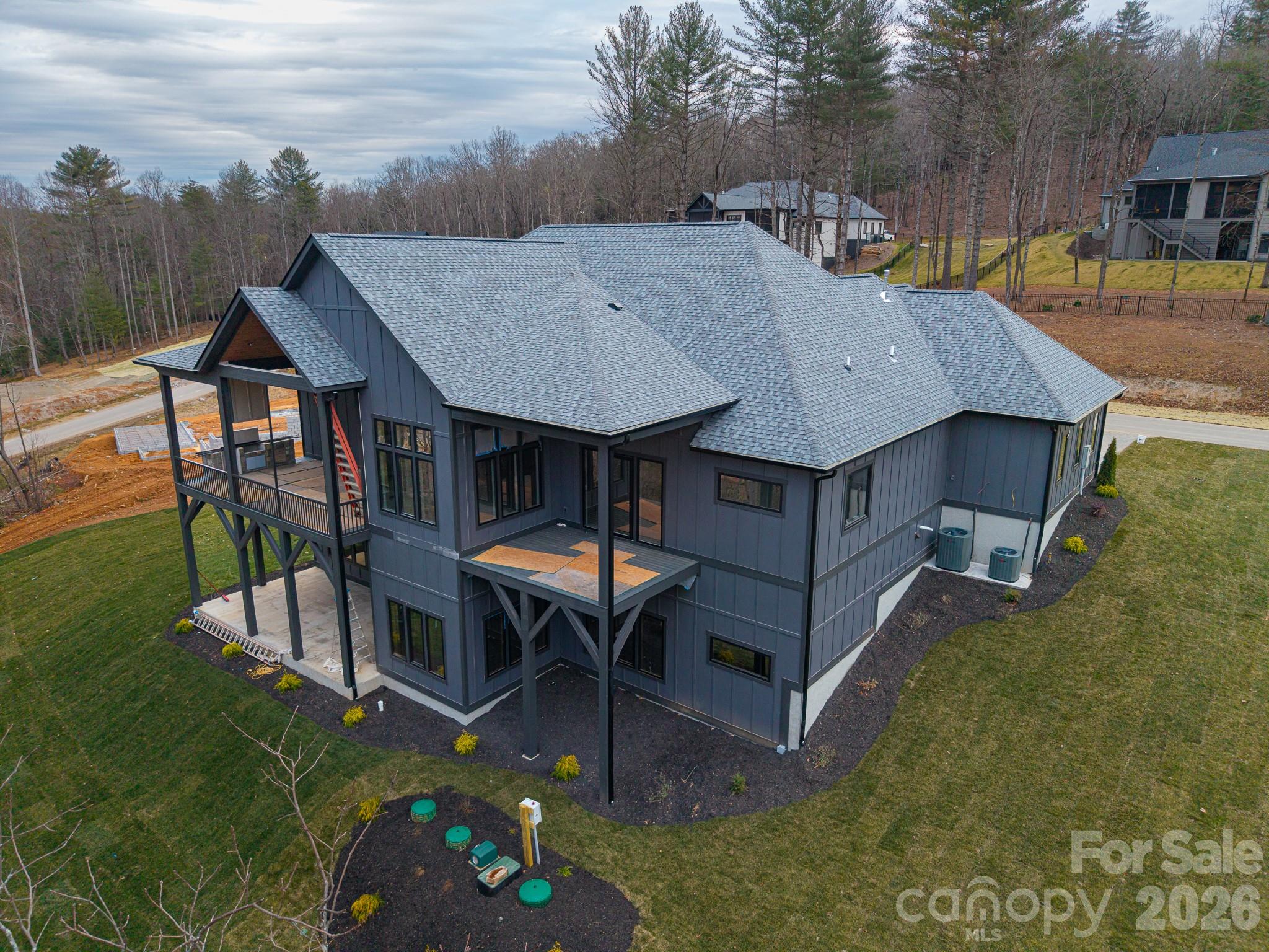 Horse Shoe Cove - Residential