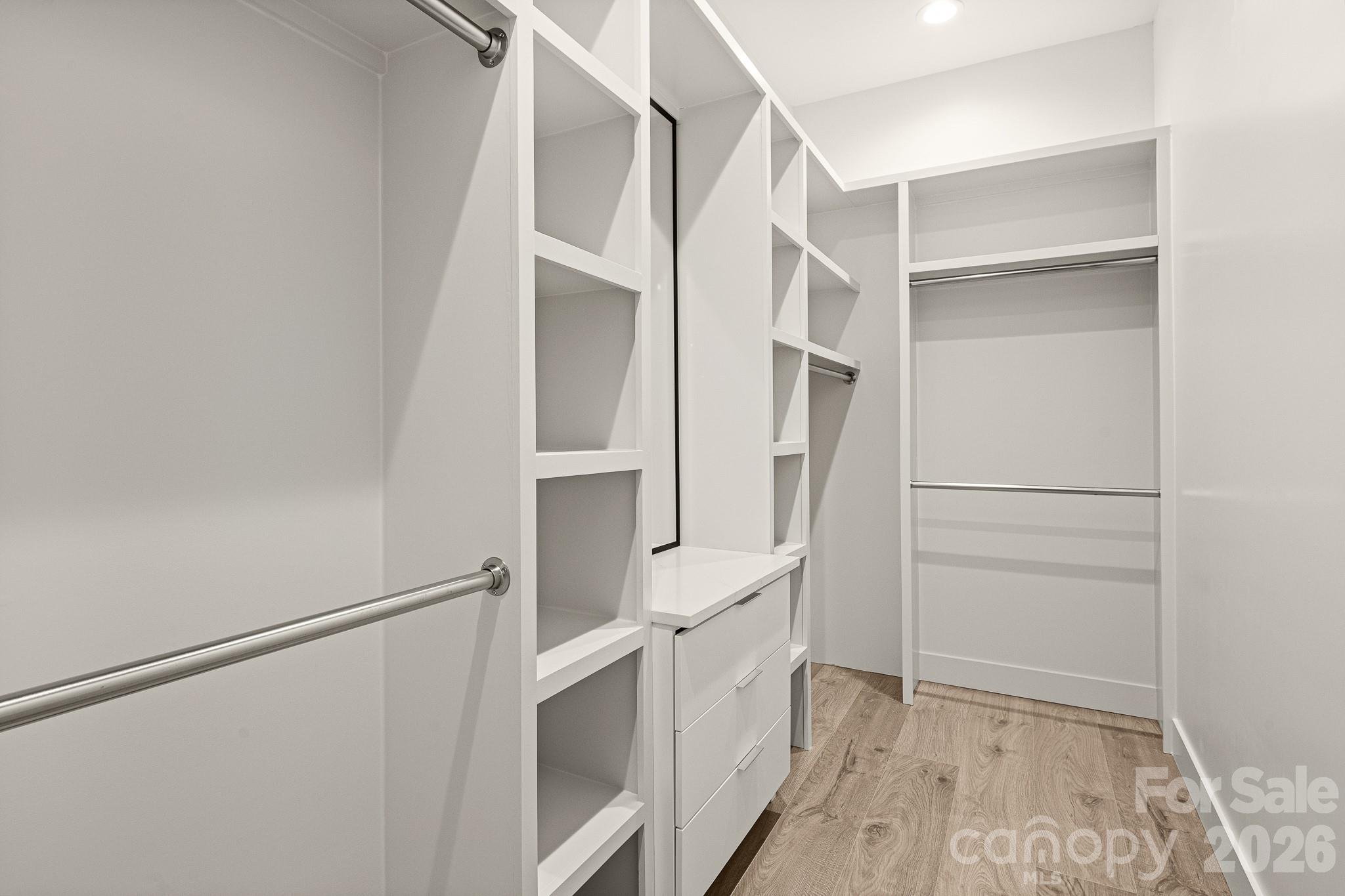 Horse Shoe Cove - Residential