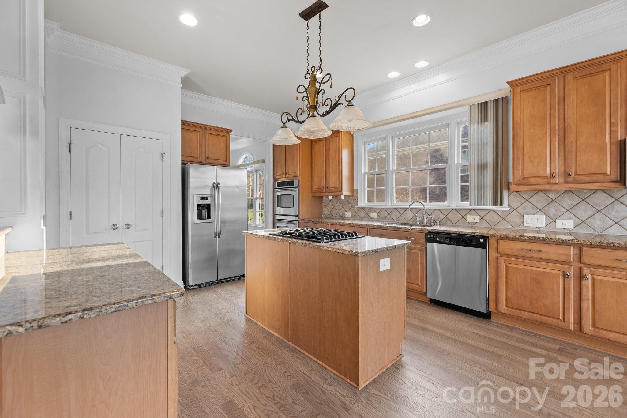 3907 Voltaire Drive