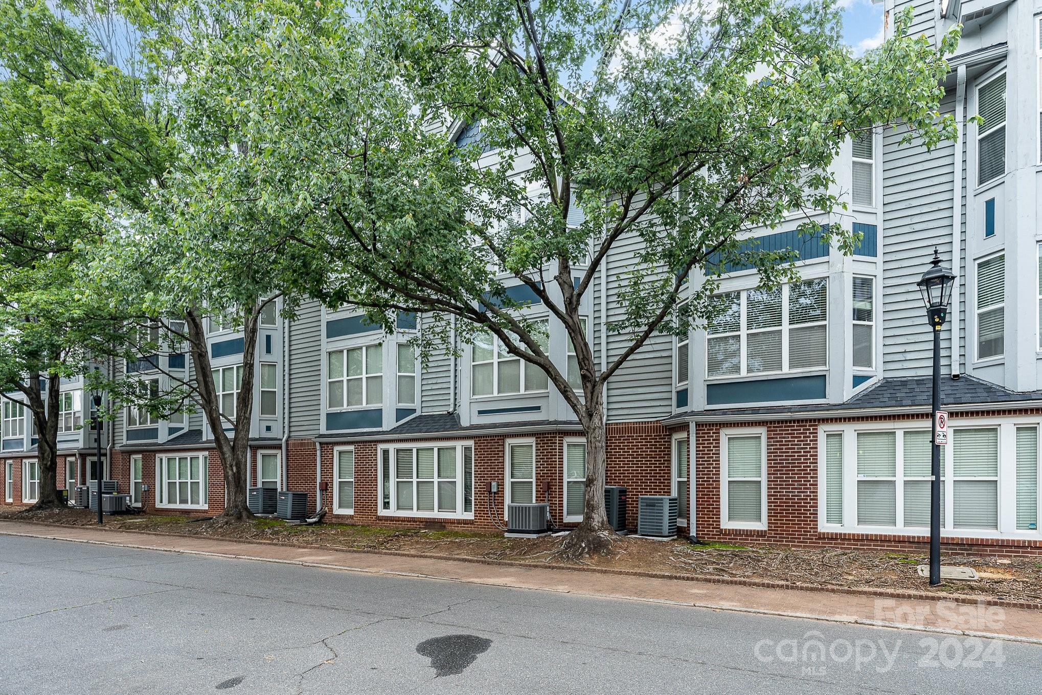 The Fourth Ward Square - Residential