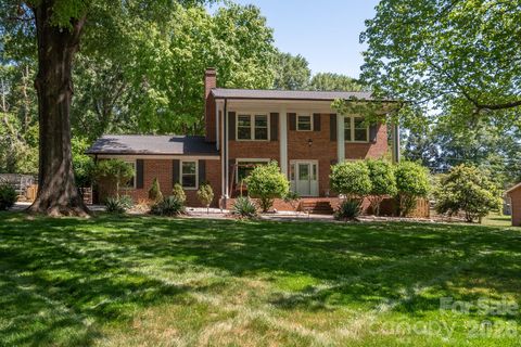 6070 Ferncliff Drive Concord NC 28027