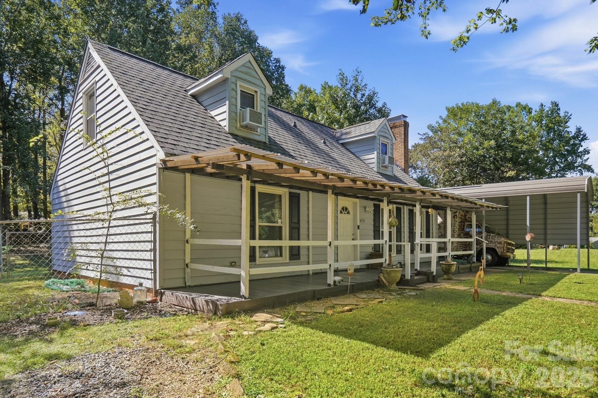 6333 Round Hill Road