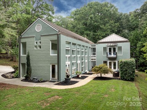 1227 Jules Court Charlotte NC 28226