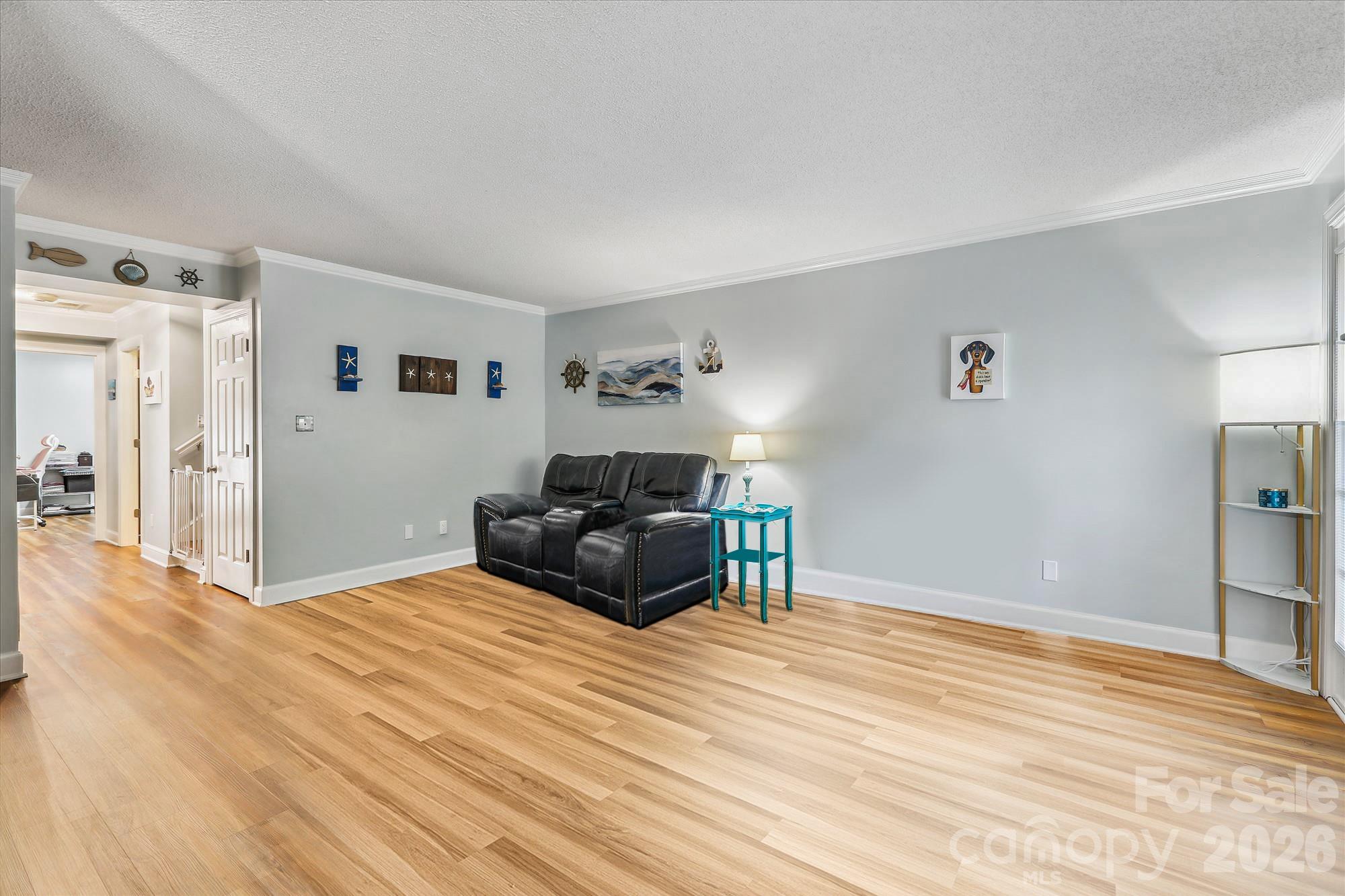 806 Colony Oaks Drive