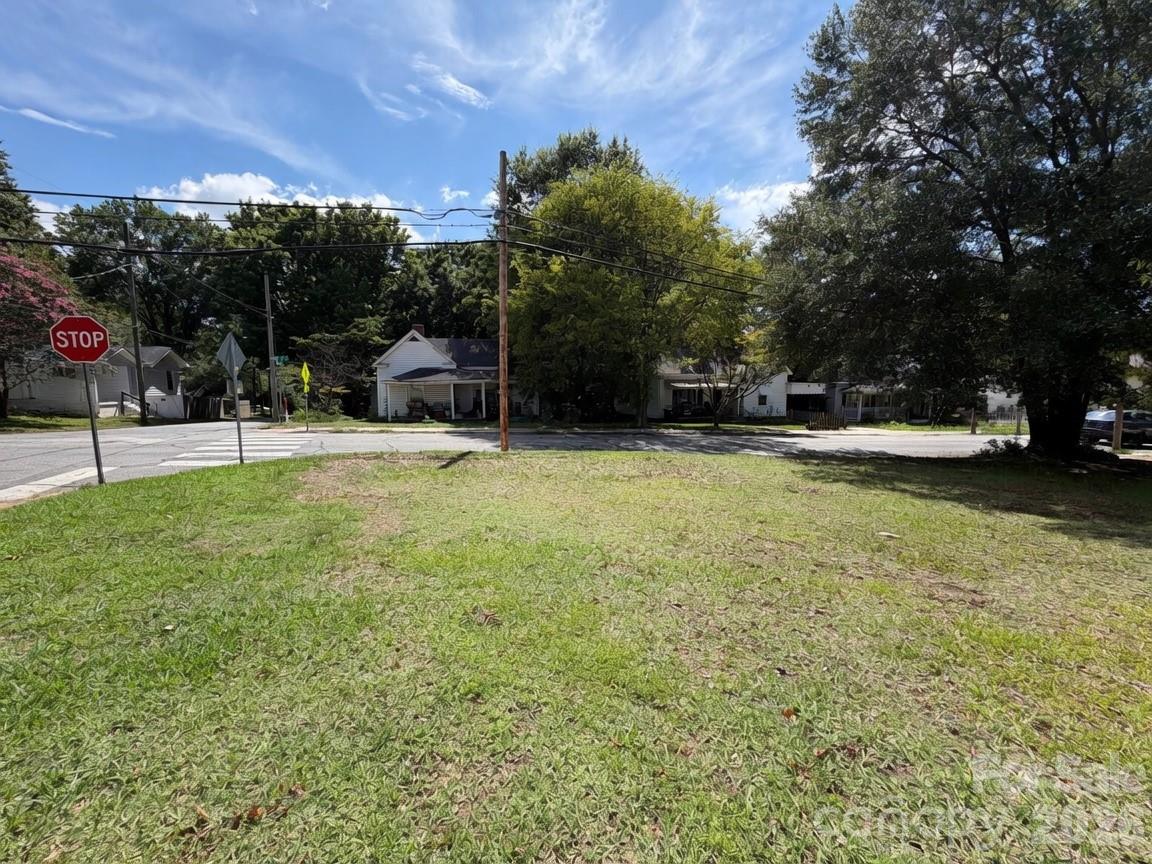248 Buffalo Avenue NW 9