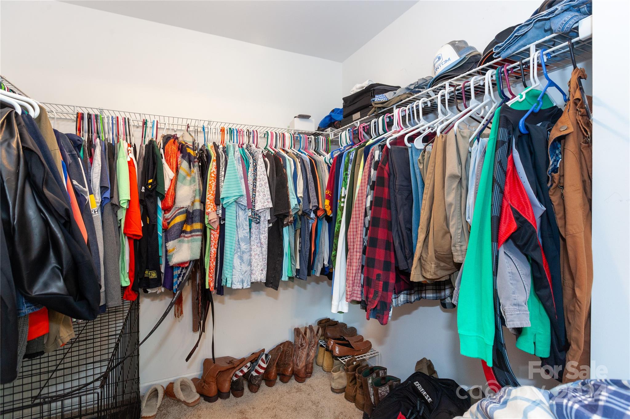 Ellis Pond - Residential