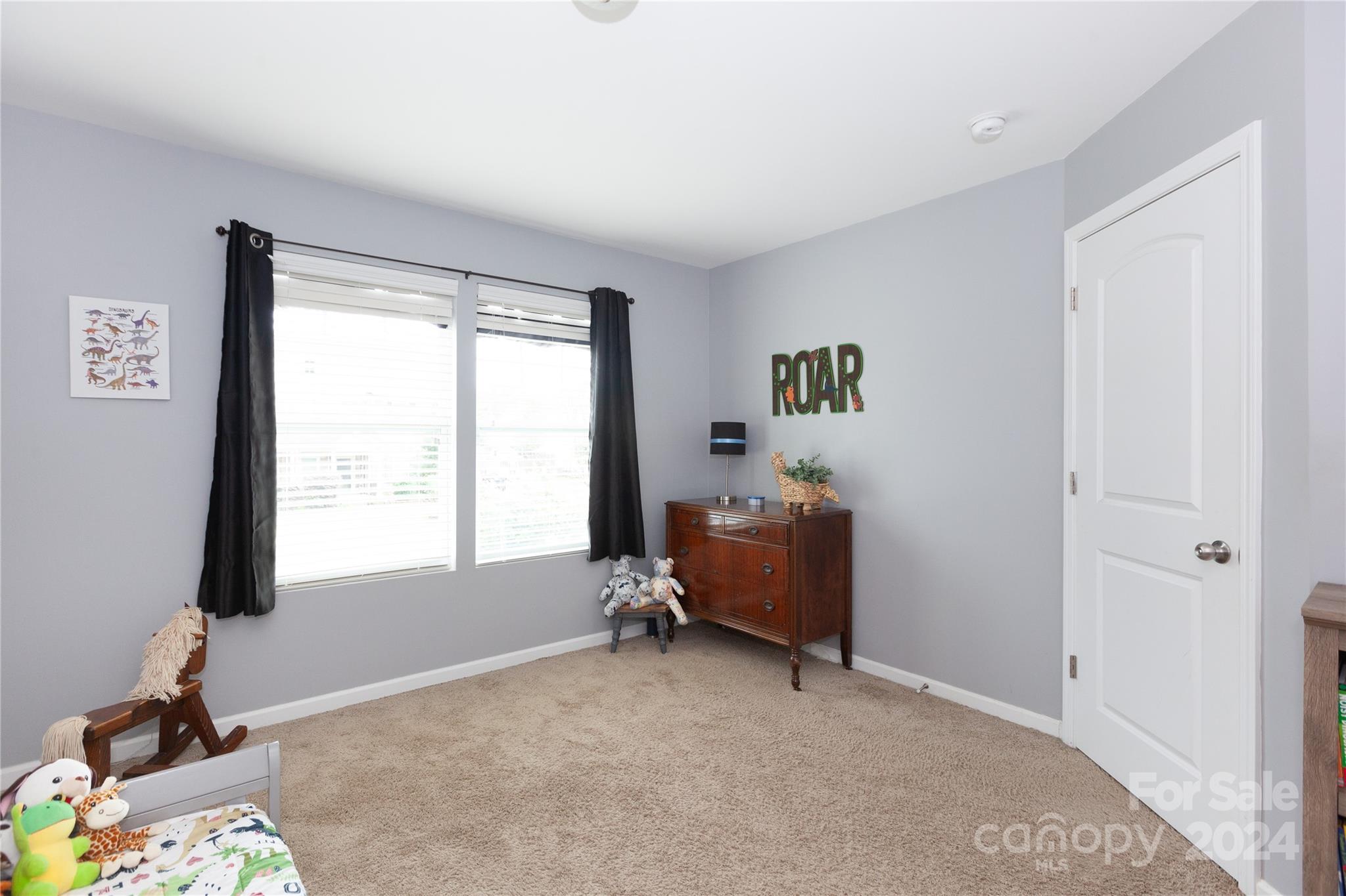 Ellis Pond - Residential