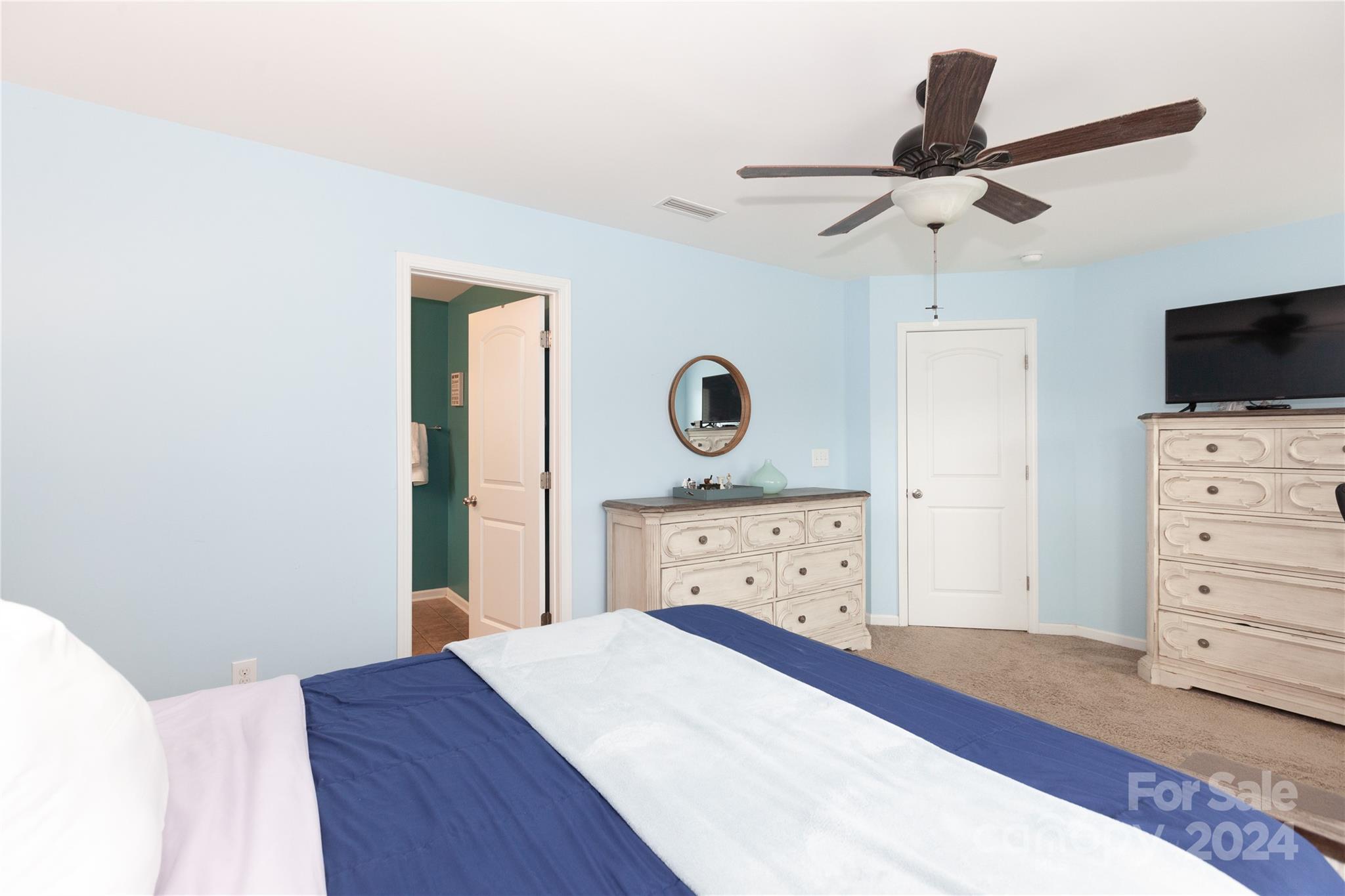 Ellis Pond - Residential