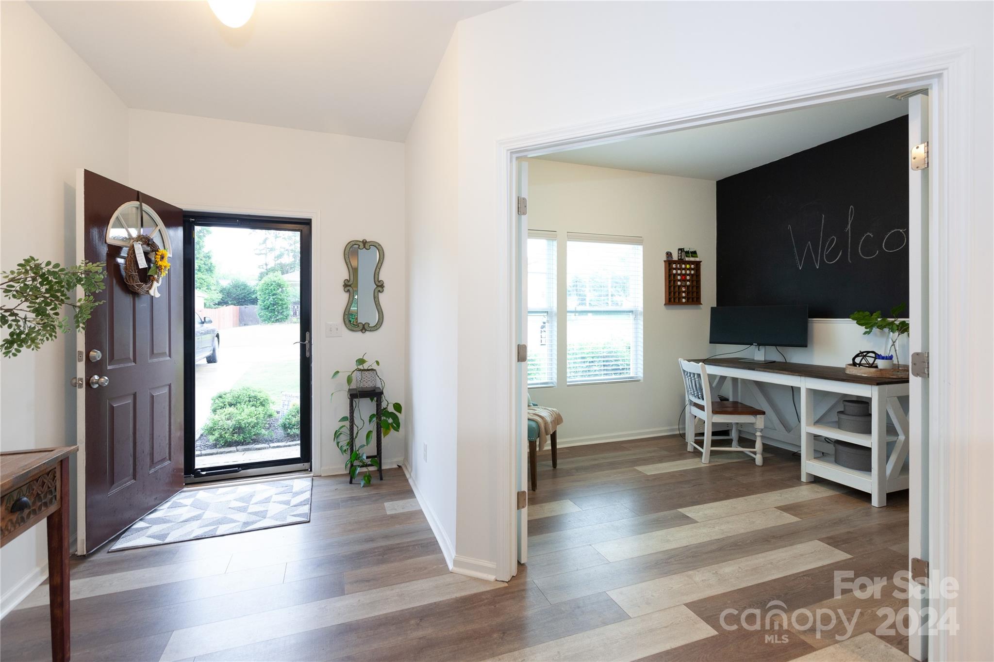 Ellis Pond - Residential