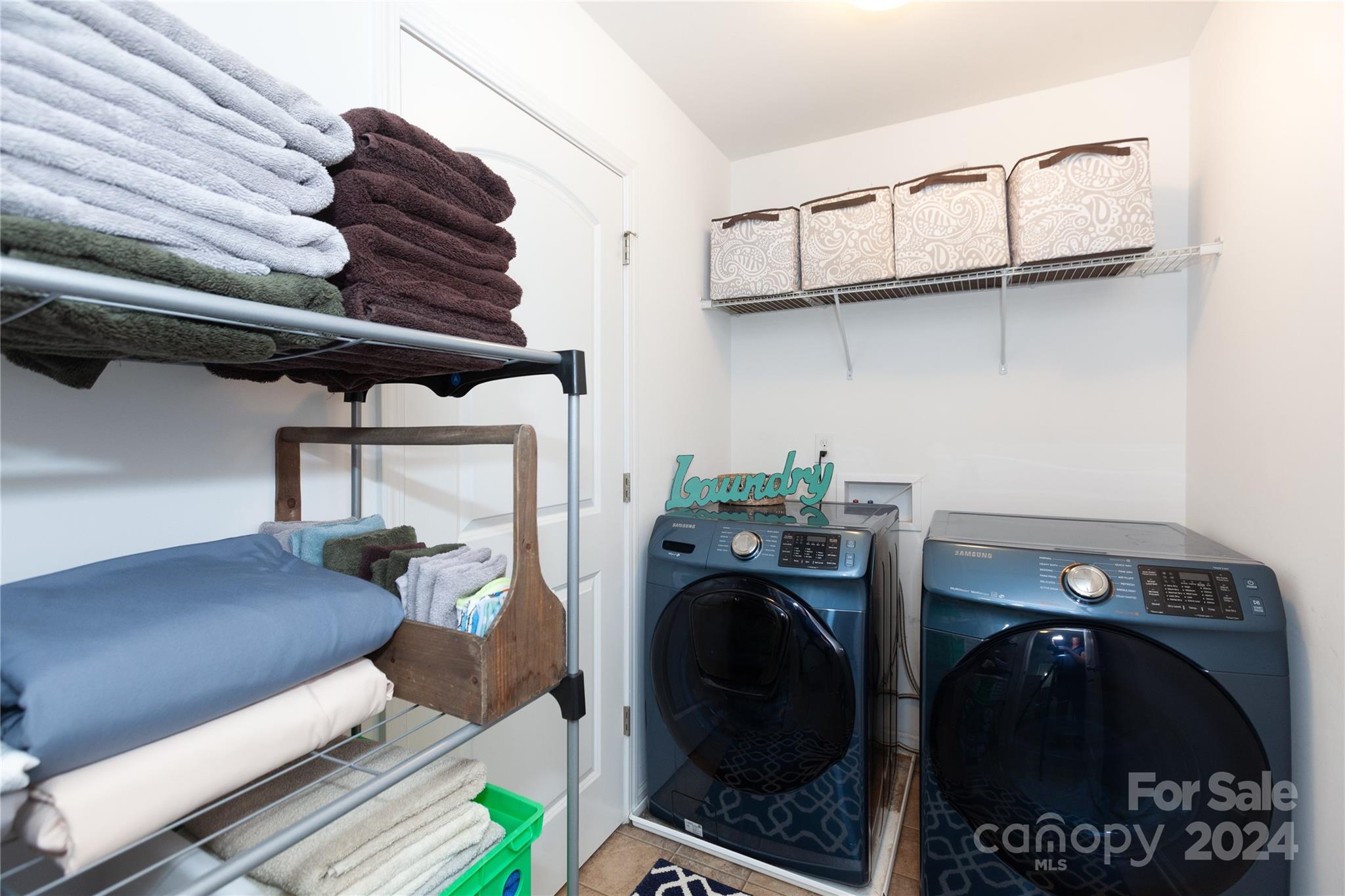 Ellis Pond - Residential