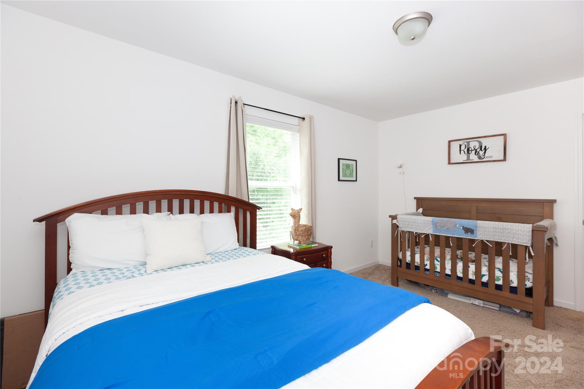 Ellis Pond - Residential