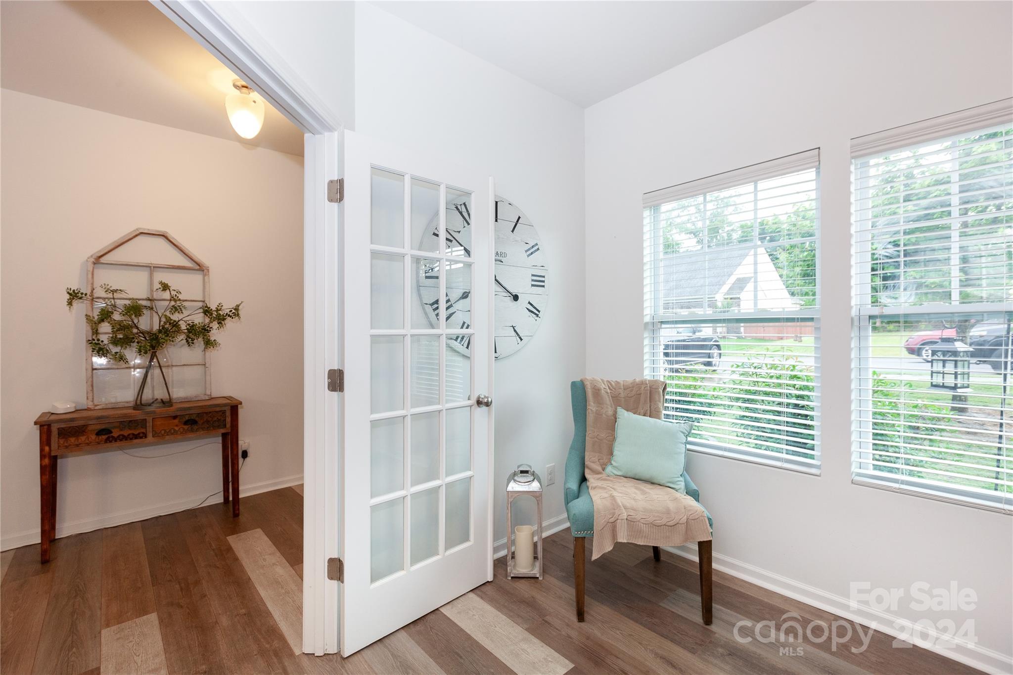 Ellis Pond - Residential