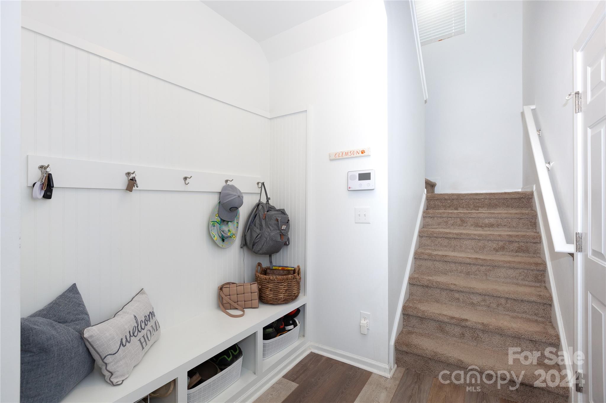 Ellis Pond - Residential