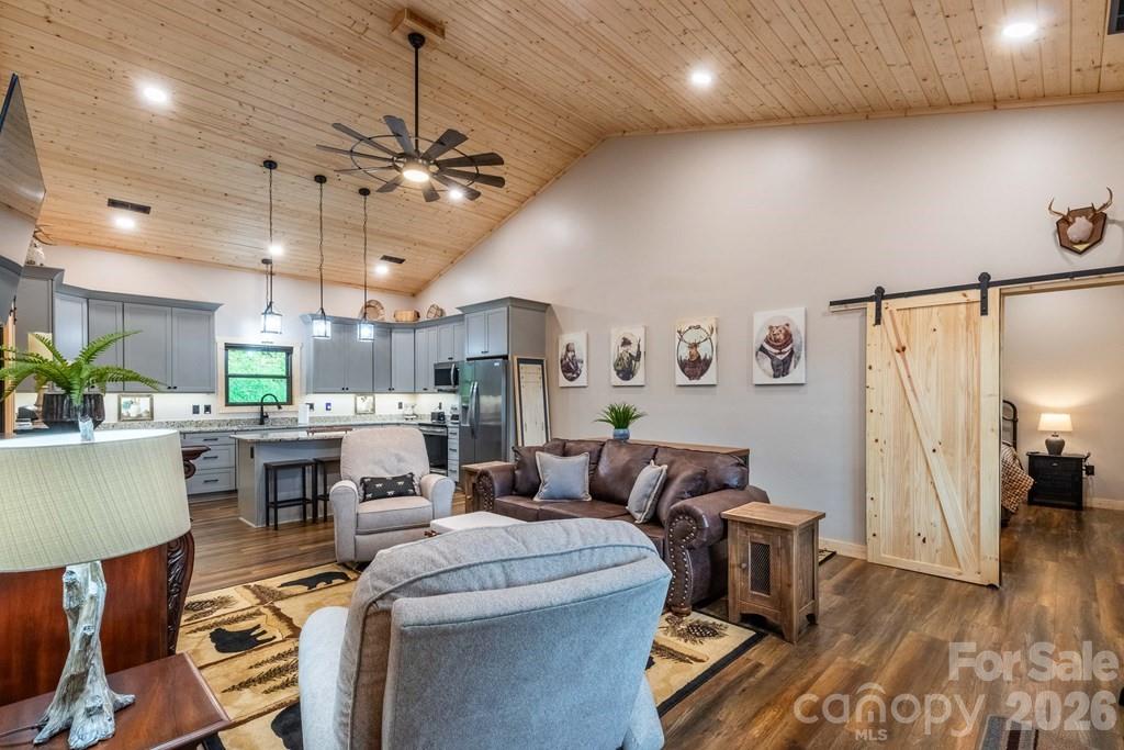 Honey Locust Estates - Residential