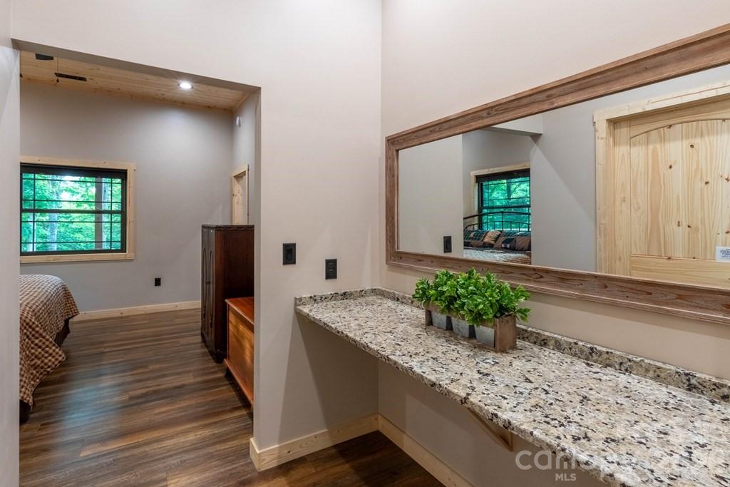 Honey Locust Estates - Residential