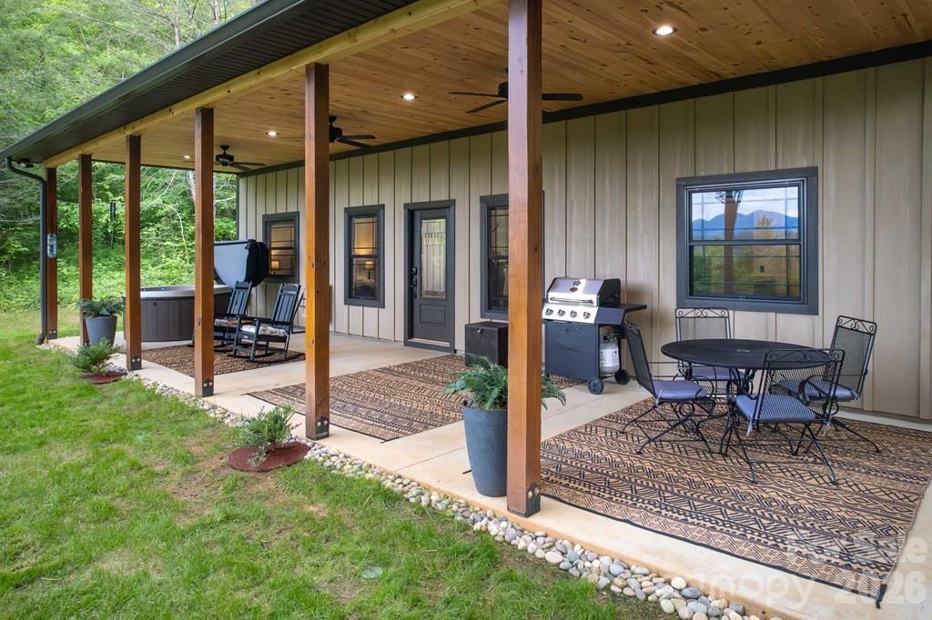 Honey Locust Estates - Residential