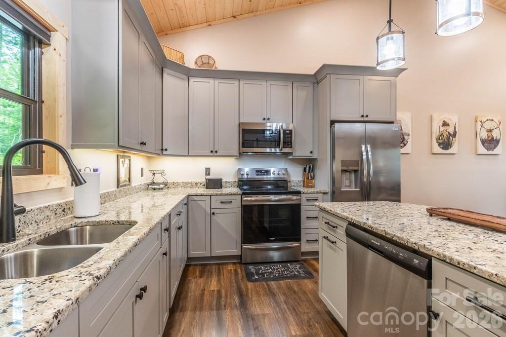 Honey Locust Estates - Residential