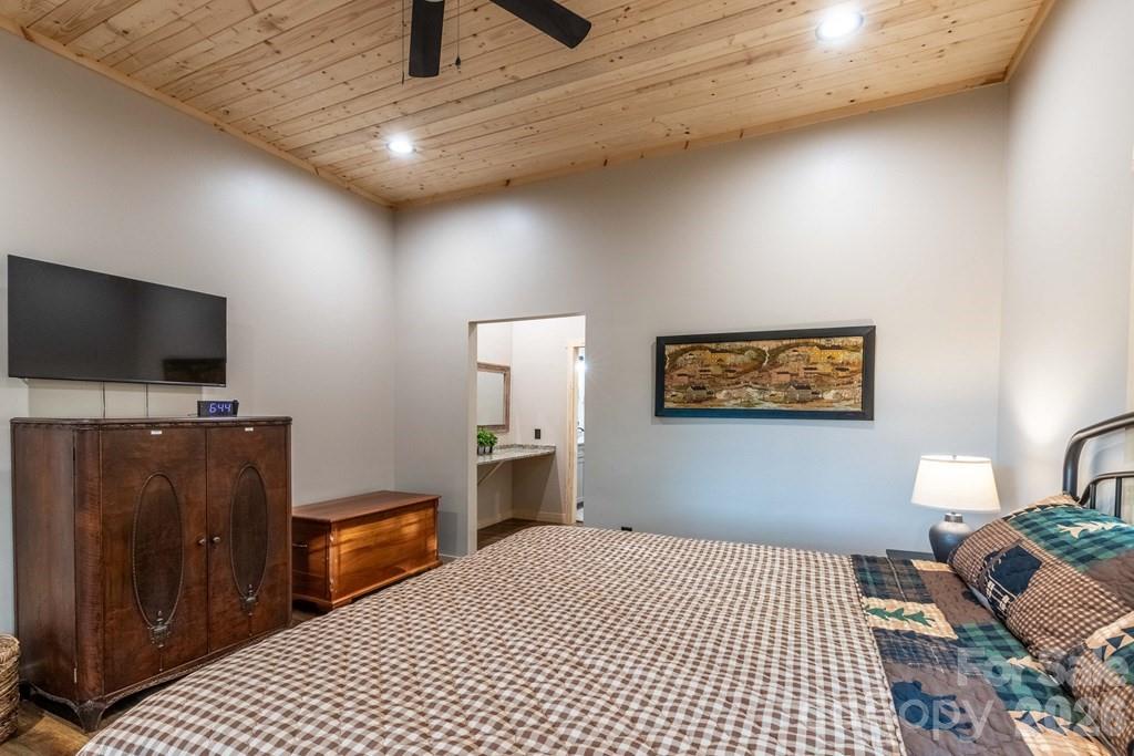 Honey Locust Estates - Residential