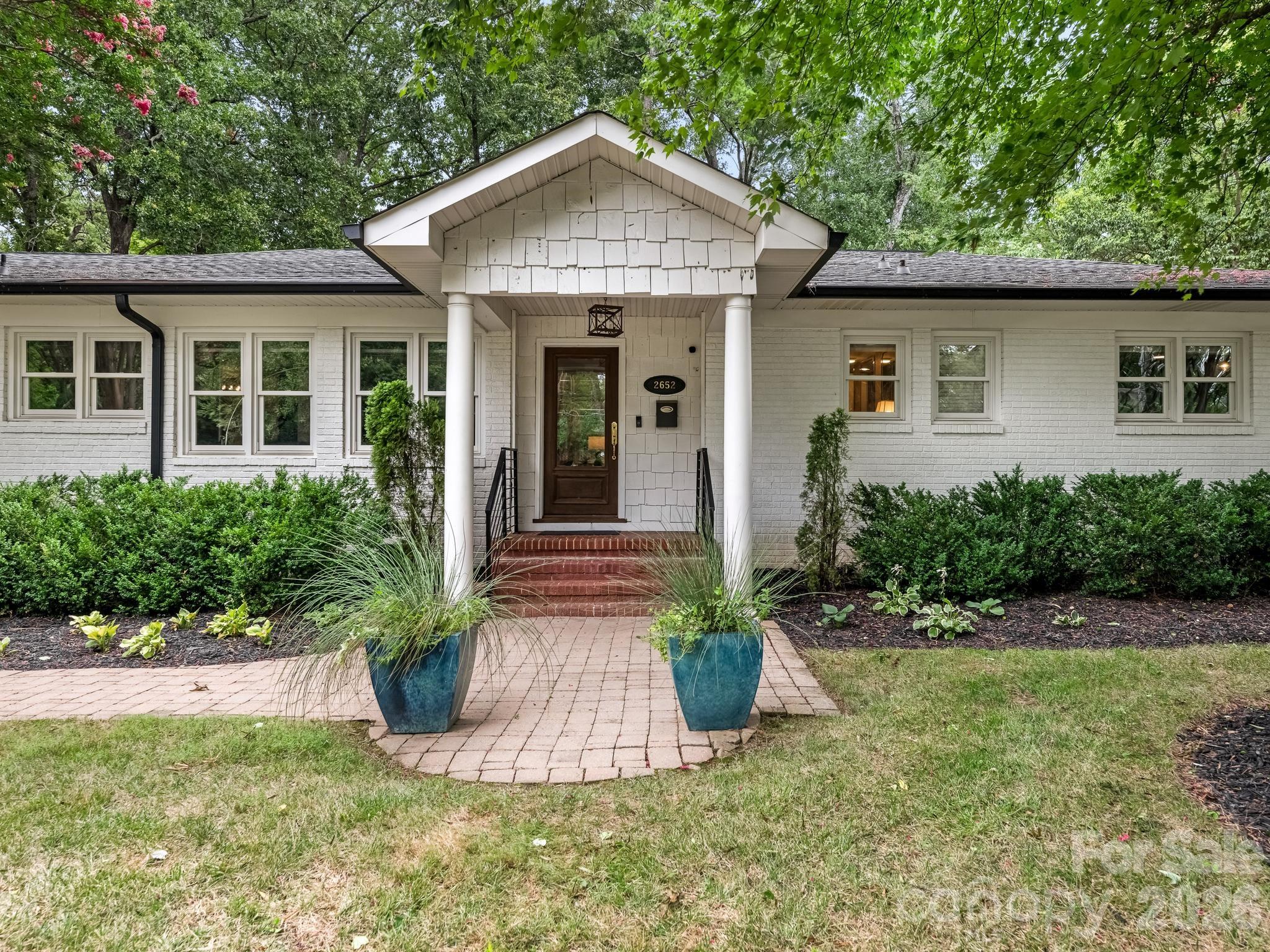 2652 Knollwood Road