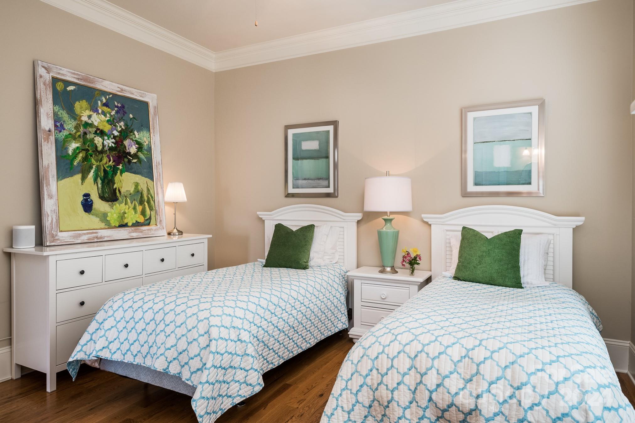 Island Forest - Residential