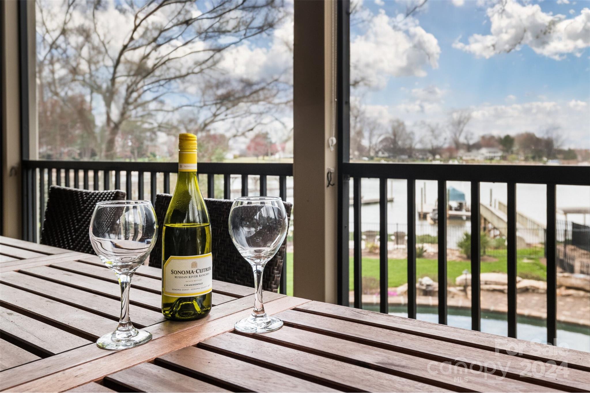 Island Forest - Residential