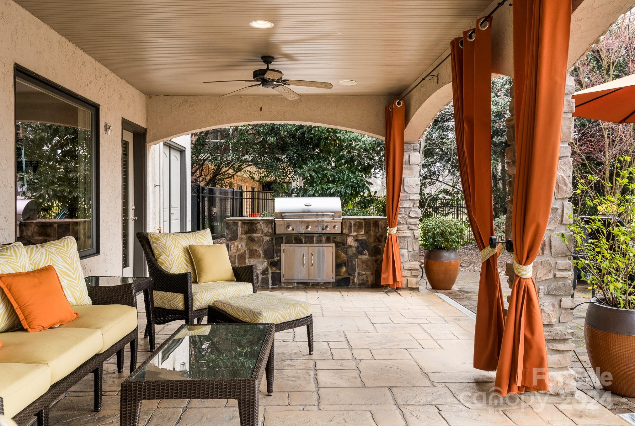 Island Forest - Residential