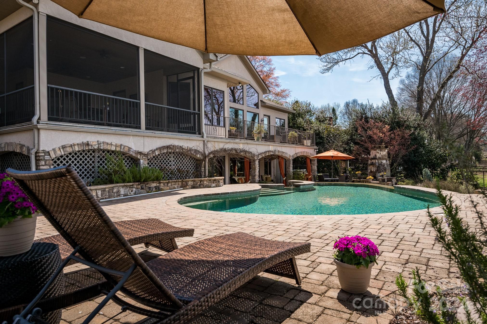 Island Forest - Residential