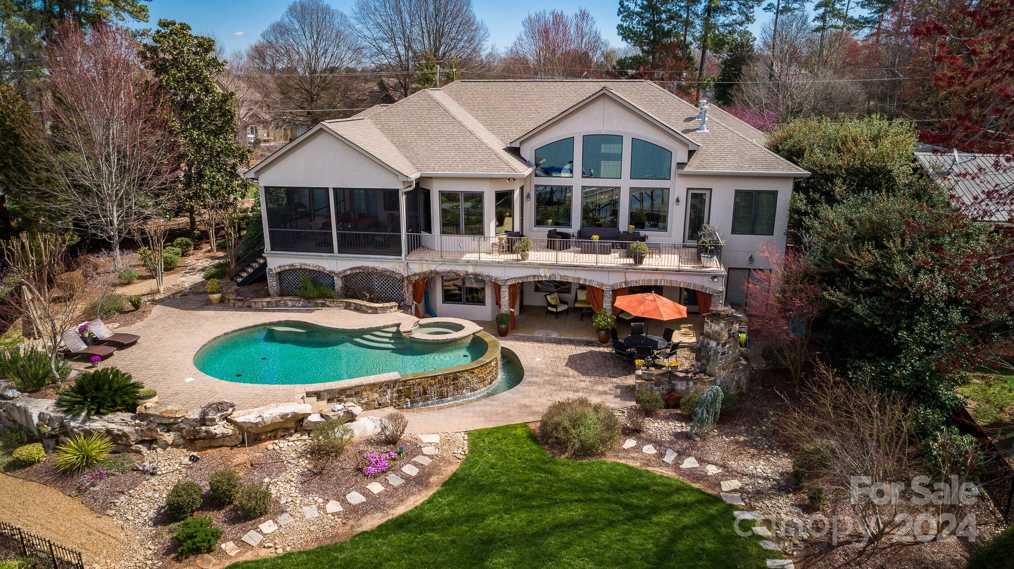 Island Forest - Residential