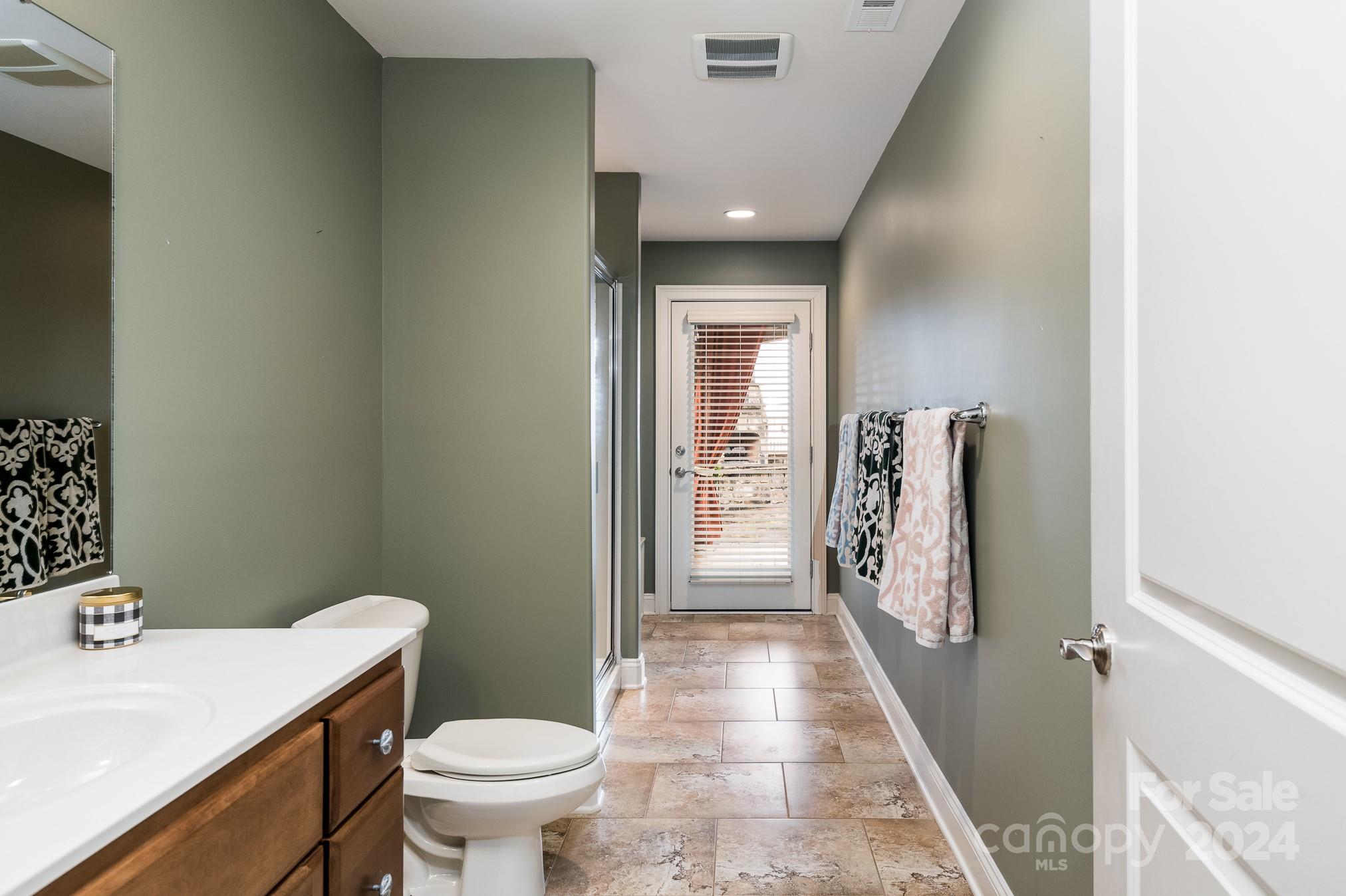 Island Forest - Residential