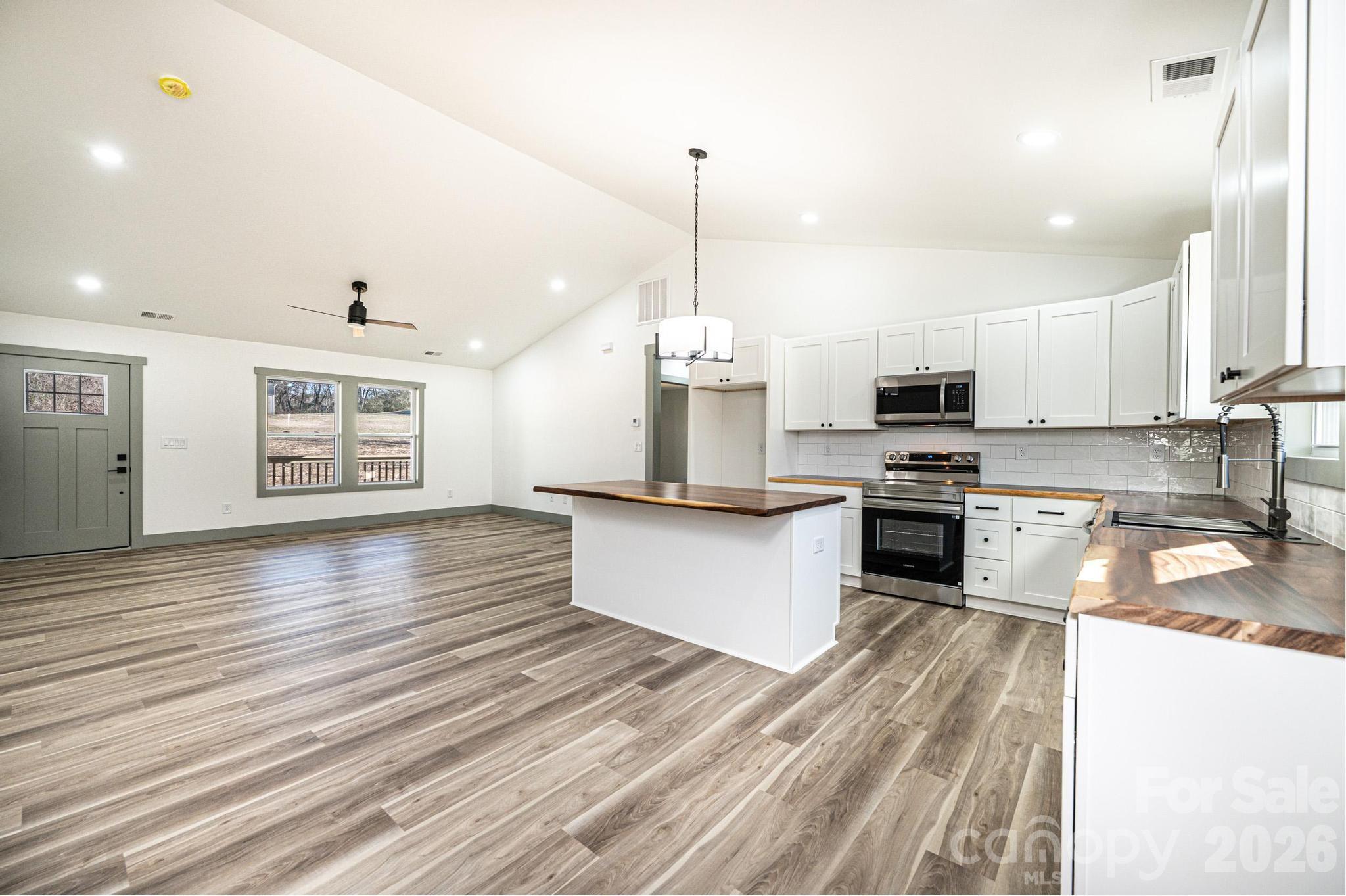 6340 Larry Huffman Street