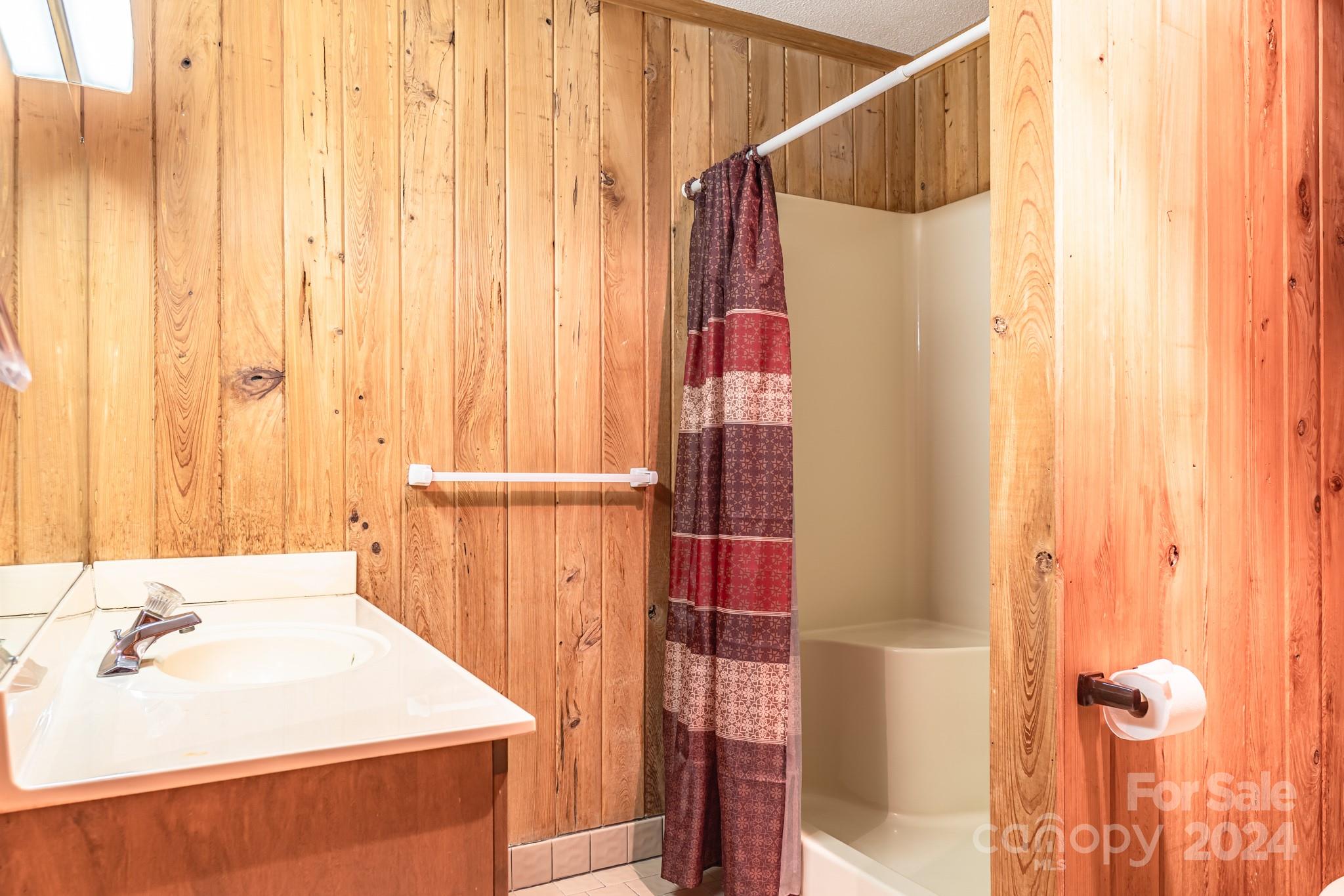 Eastview Oaks - Residential